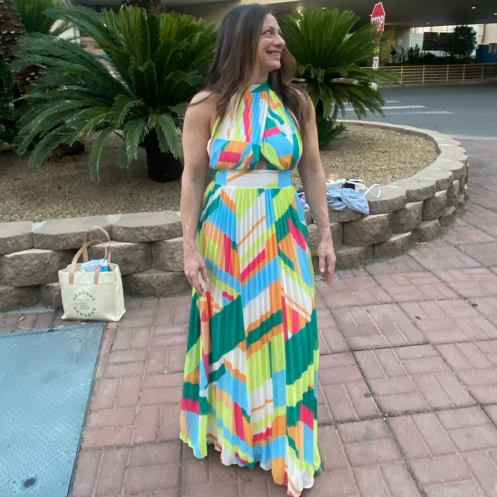 Size Small. Wrap halter dress.